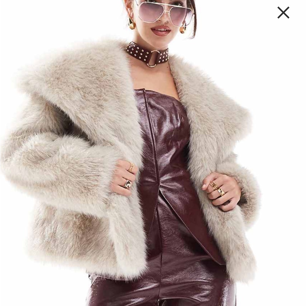 Stradivarius Brown Jacket Modern High-Shine Design